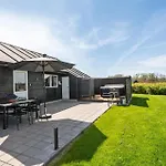 Cozy In With Jacuzzi Ferienhaus *