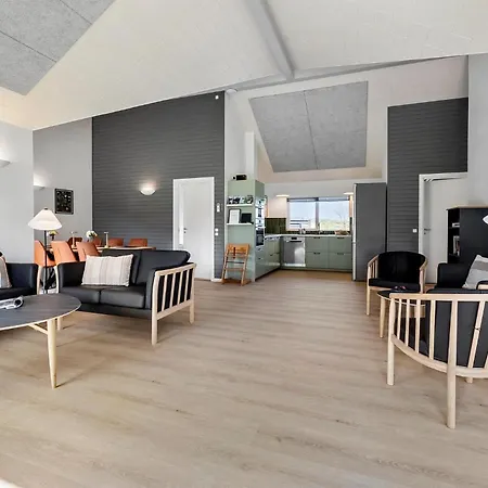 Cozy In With Jacuzzi Frorup